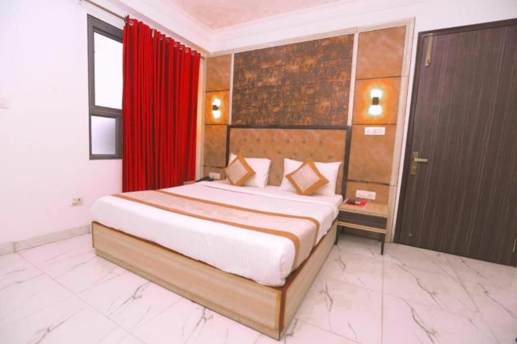 Hotel The Almora By Rs Global Near By Delhi International Airport With - Free Airport Drop Nueva Delhi Exterior foto