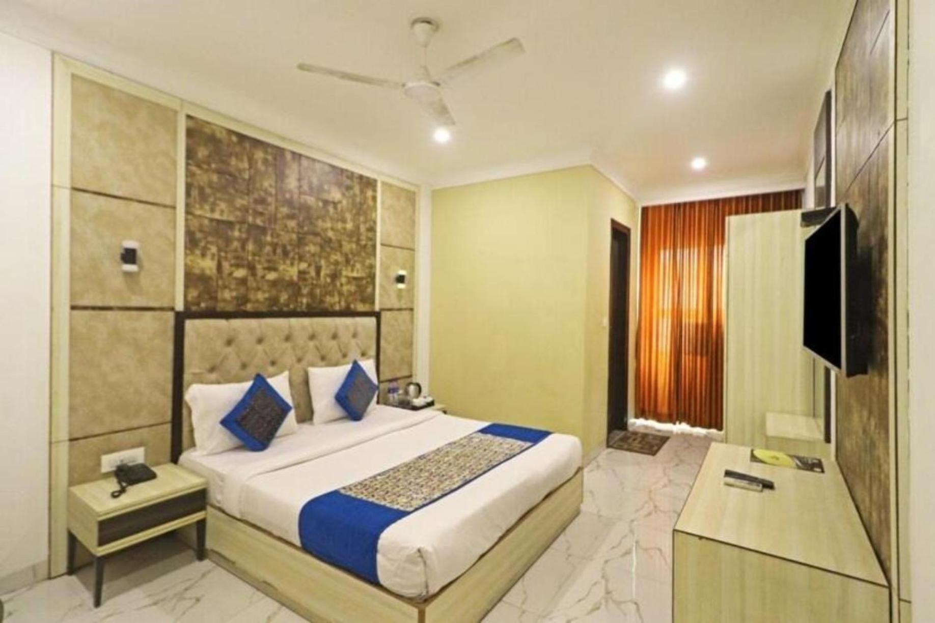 Hotel The Almora By Rs Global Near By Delhi International Airport With - Free Airport Drop Nueva Delhi Exterior foto